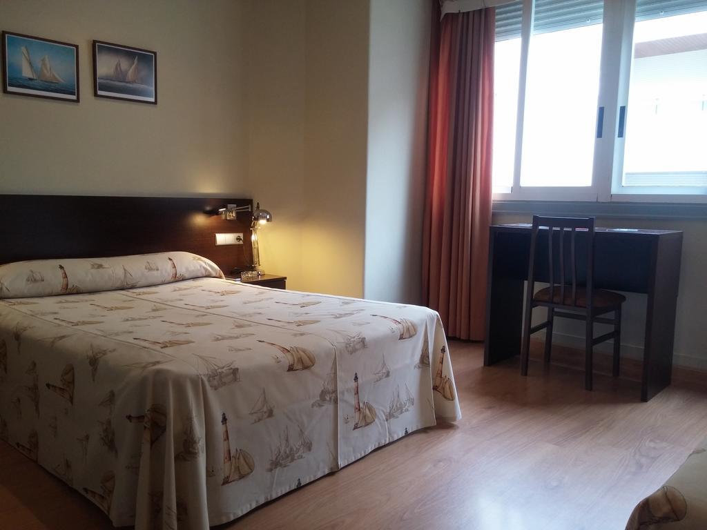 Hotel Nautico Виго Номер фото