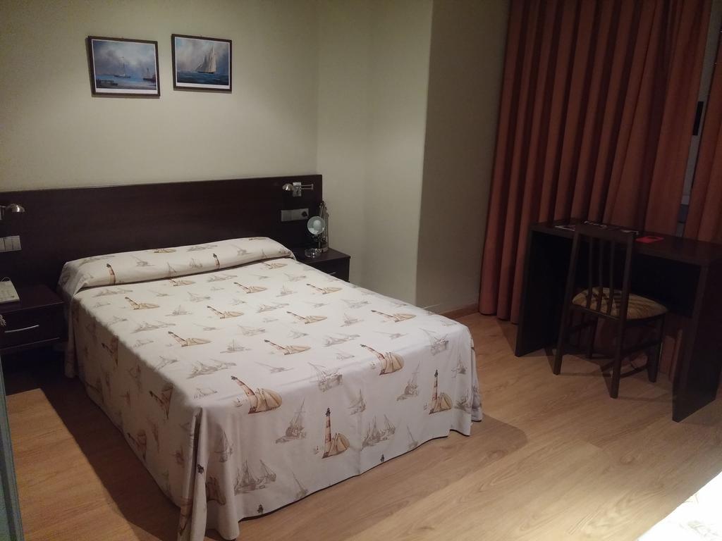 Hotel Nautico Виго Экстерьер фото