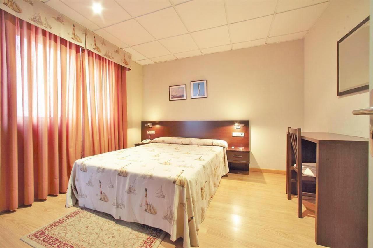 Hotel Nautico Виго Экстерьер фото