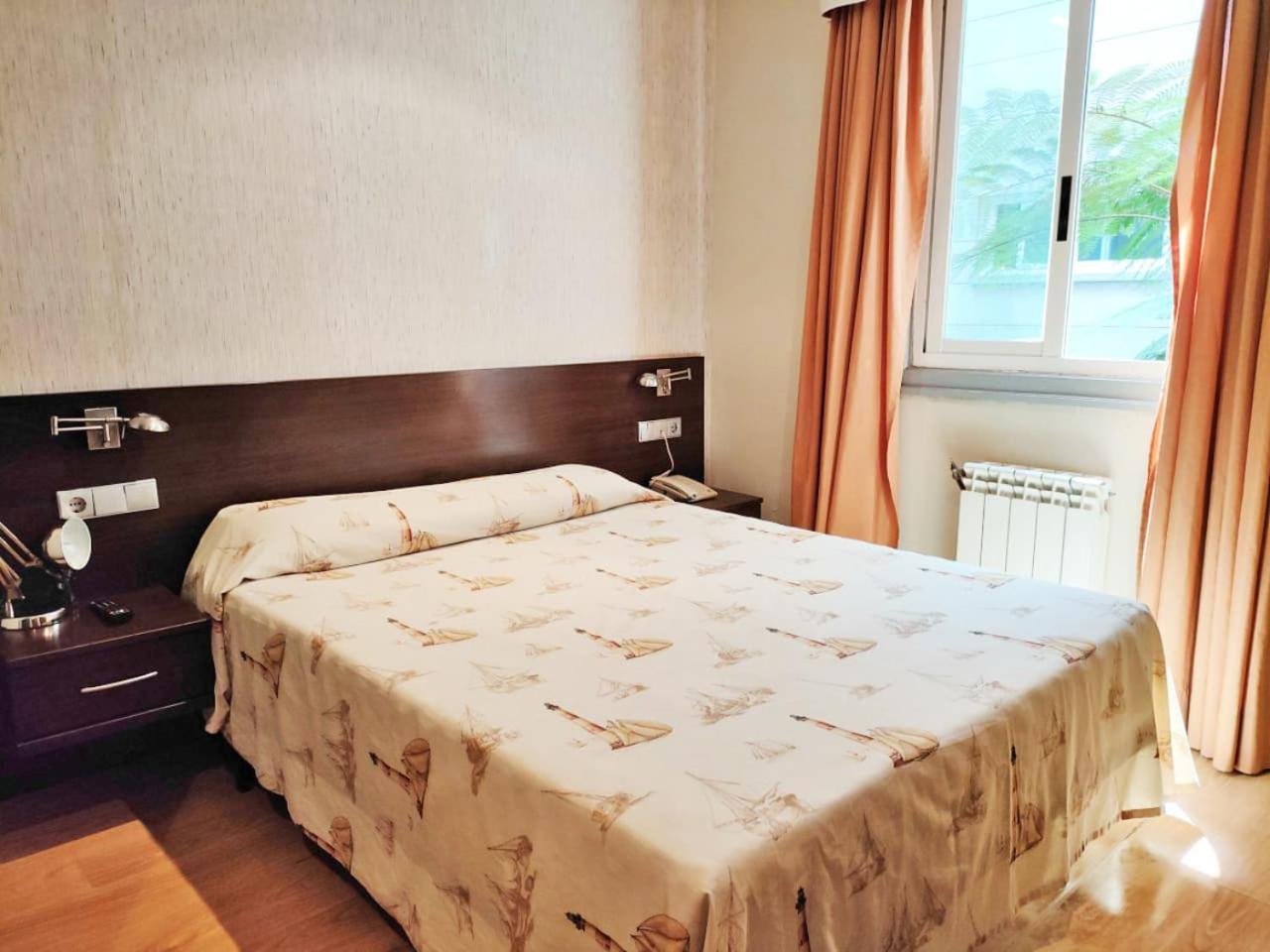 Hotel Nautico Виго Экстерьер фото